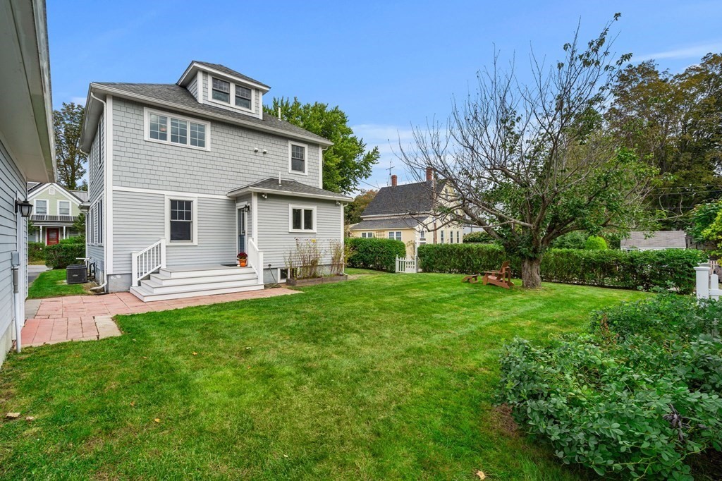 1 Woodlawn Street