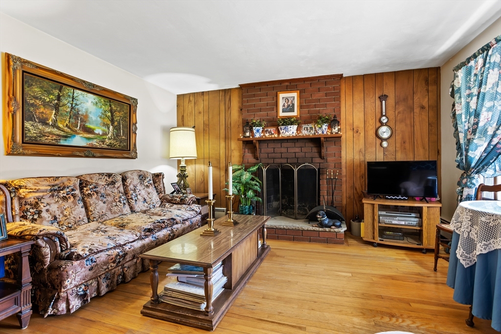 7 Biscayne Drive