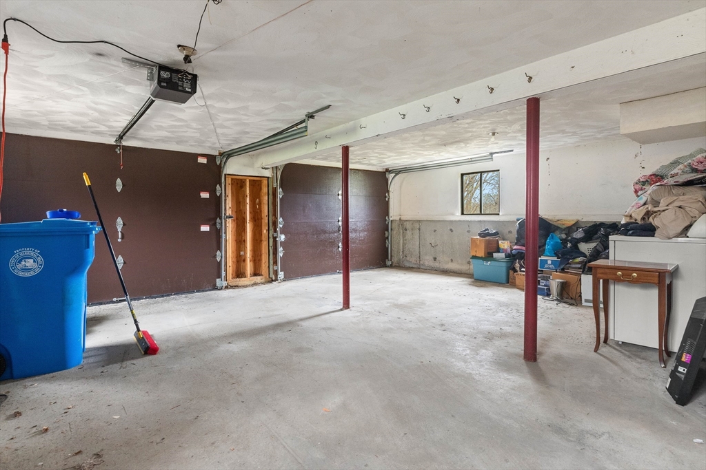 3 Whittier Dr