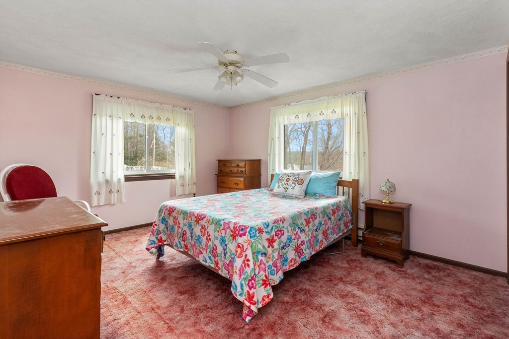 3 Whittier Dr