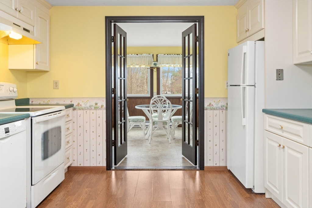 3 Whittier Dr