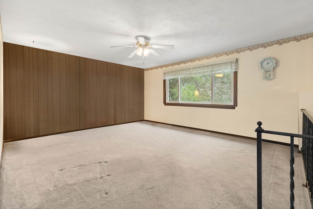 3 Whittier Dr
