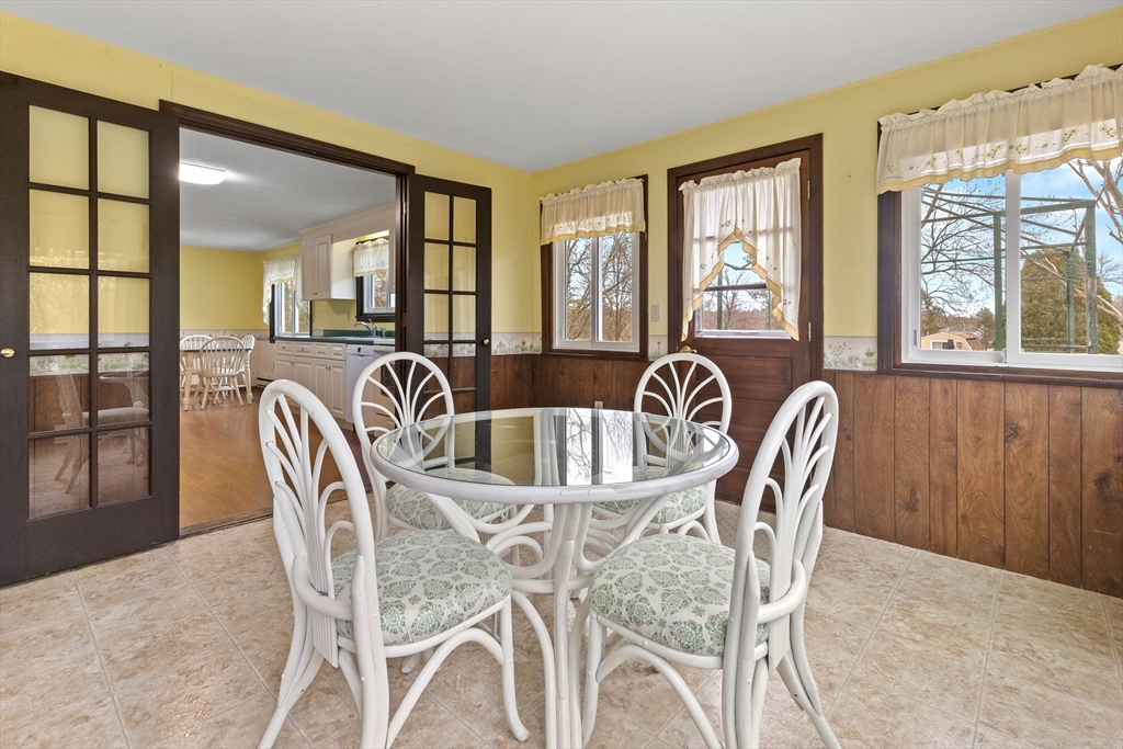 3 Whittier Dr