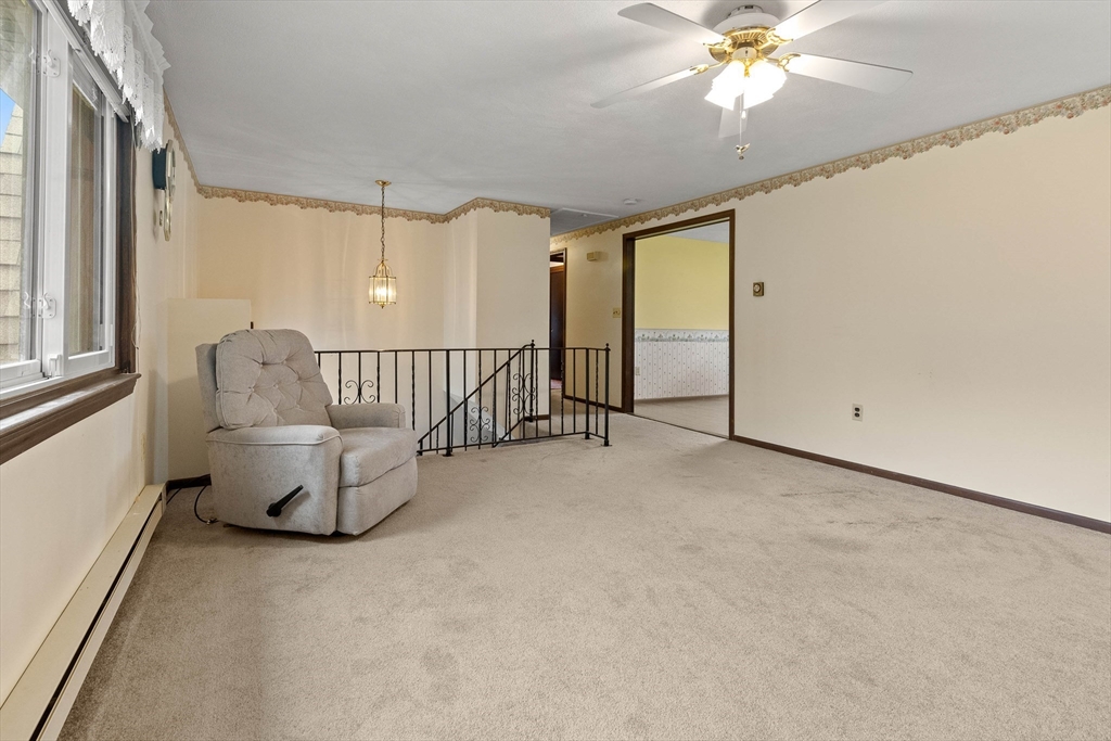 3 Whittier Dr
