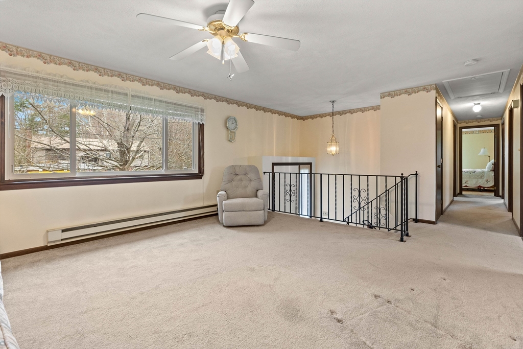 3 Whittier Dr