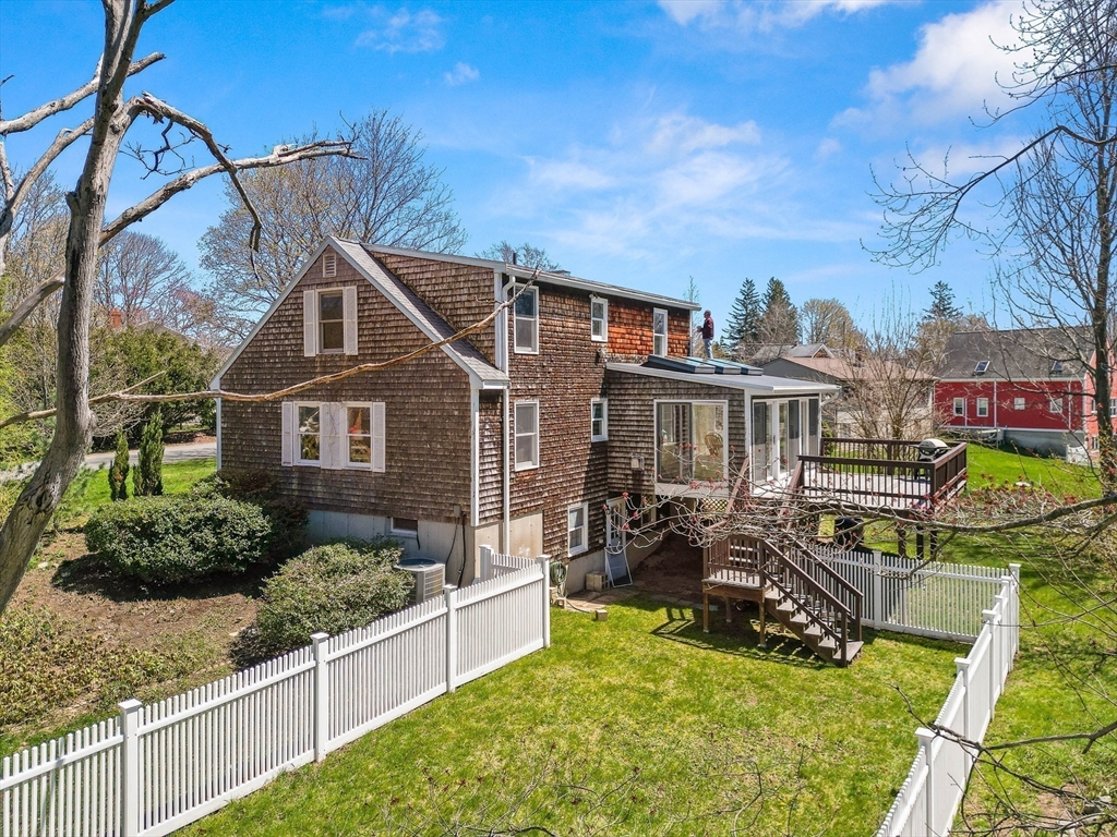 23 S Pond St