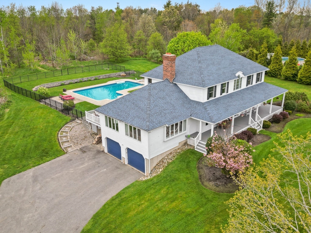 24 Spring Hill Rd