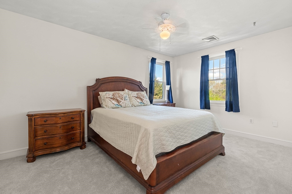 24 Spring Hill Rd