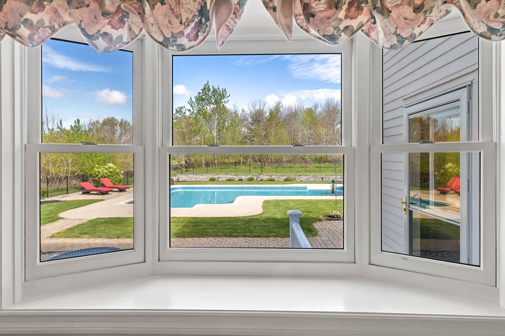 24 Spring Hill Rd