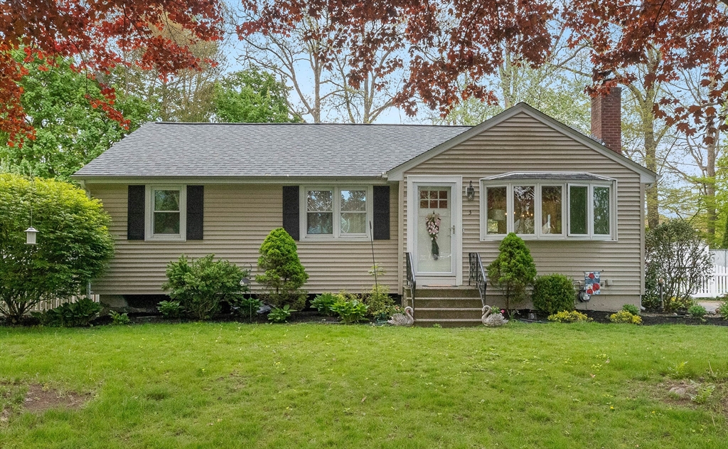 3 Clark Rd