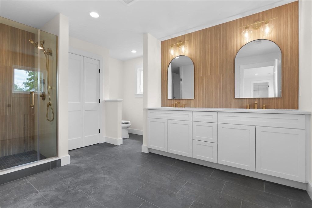 53 Green St. # B