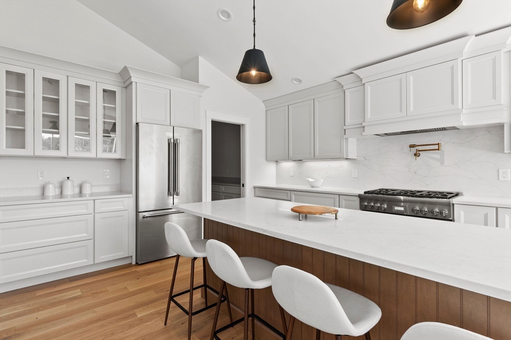 53 Green St. # B