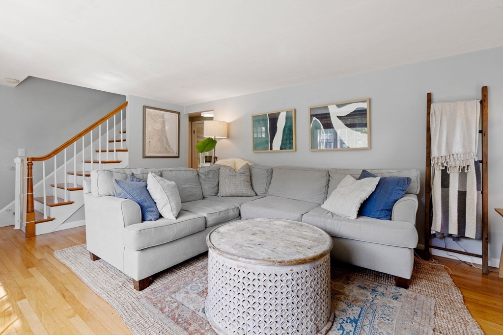 7 Maple Terrace