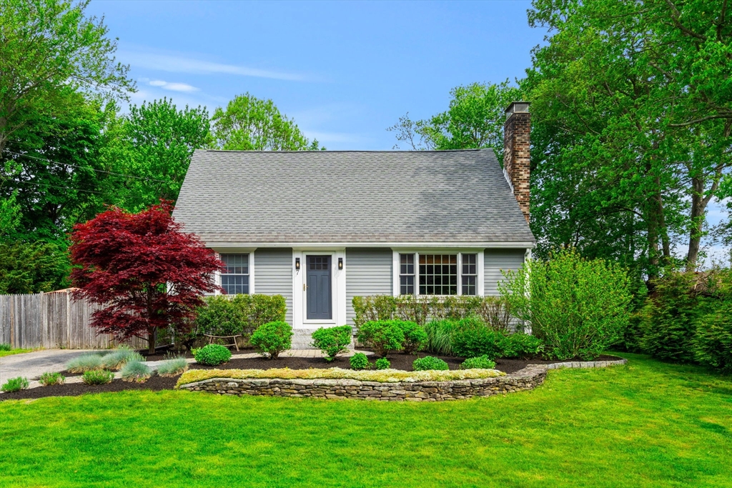7 Maple Terrace