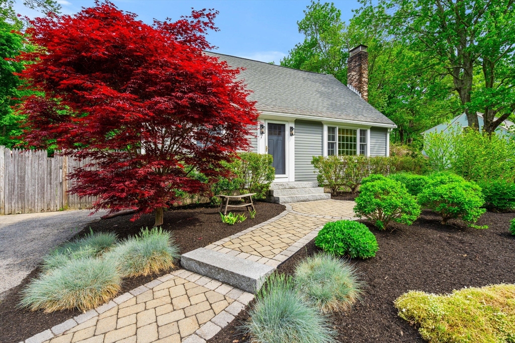 7 Maple Terrace