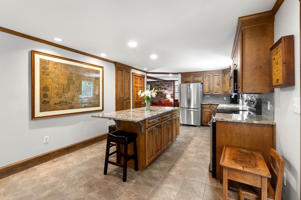 14 Birch Ln