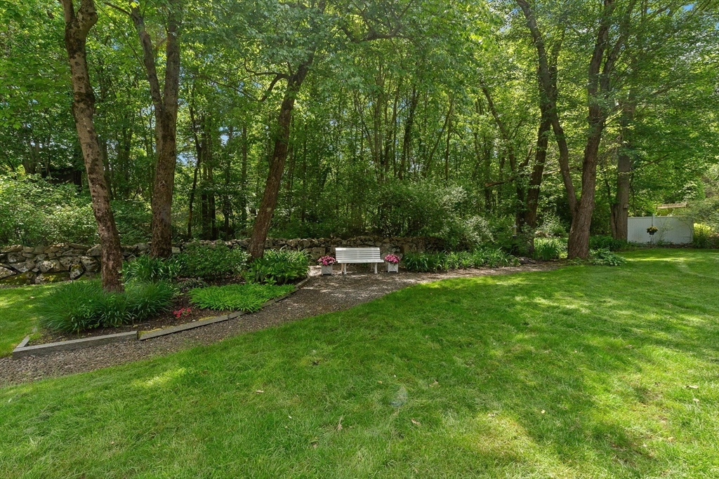 14 Birch Ln