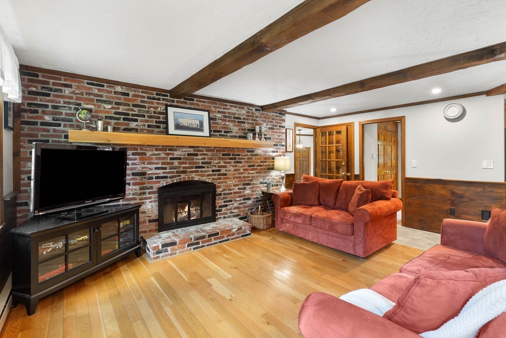 14 Birch Ln