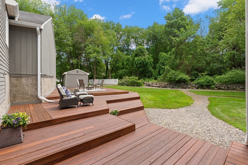 14 Birch Ln