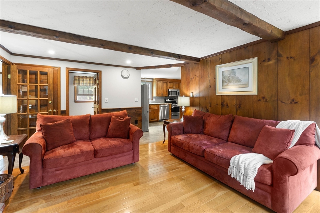 14 Birch Ln