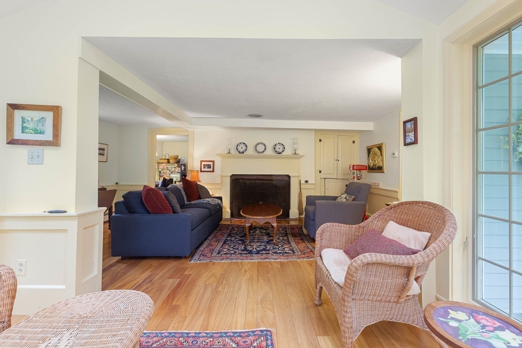 1 Lull St