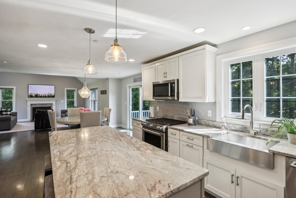 20 Delray Dr