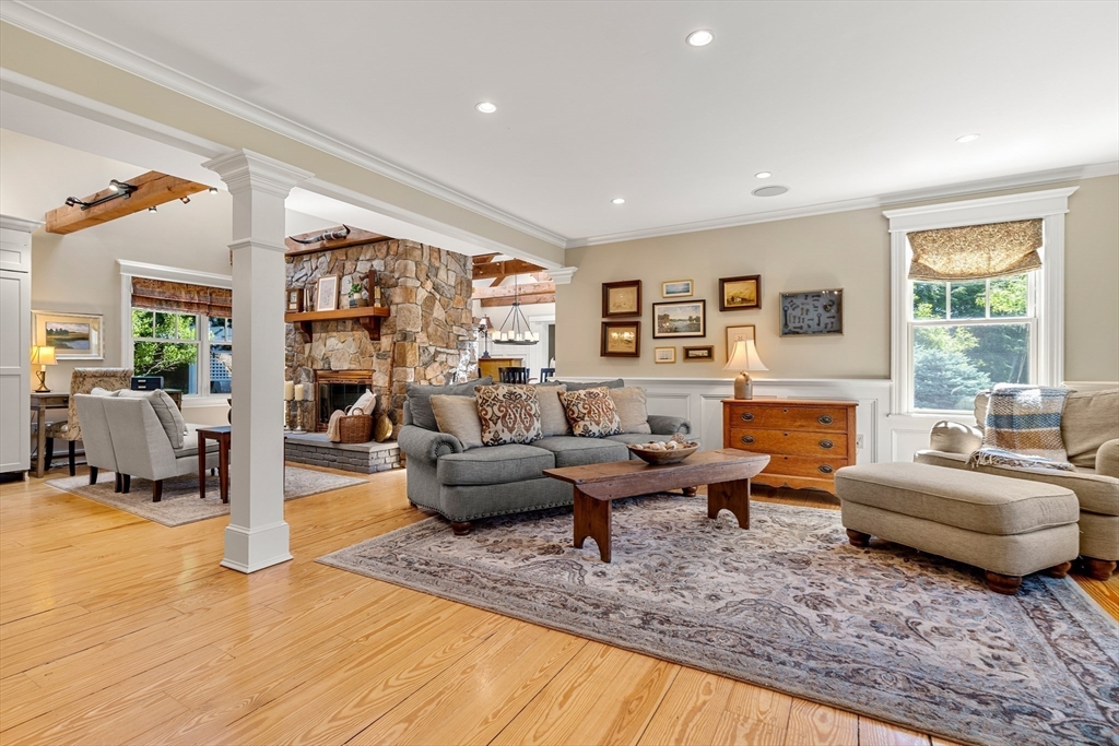 995 Bay Rd