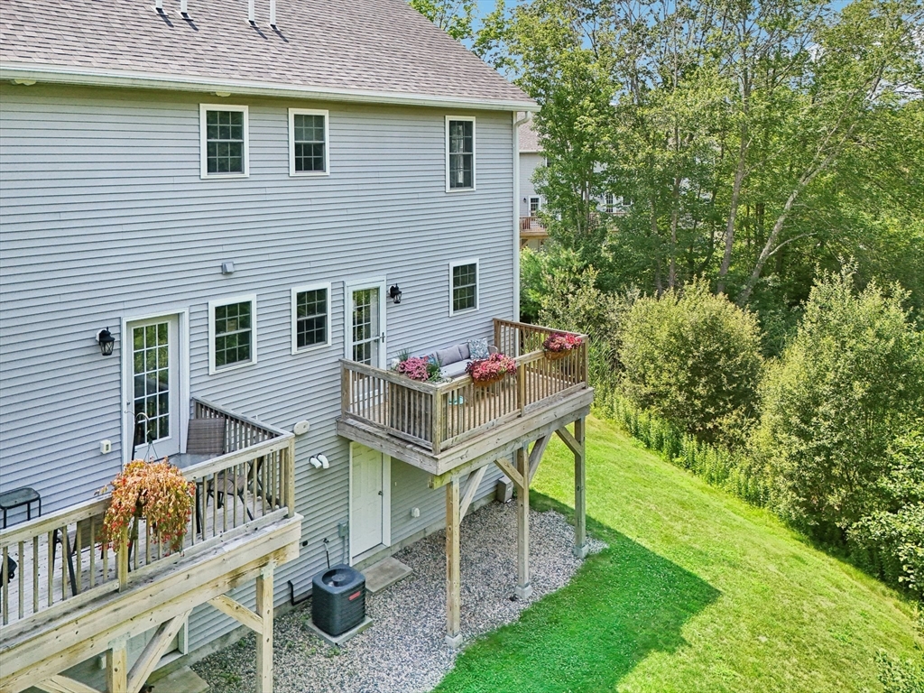 7 Lighthouse Cir # A
