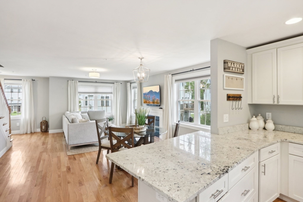 7 Lighthouse Cir # A
