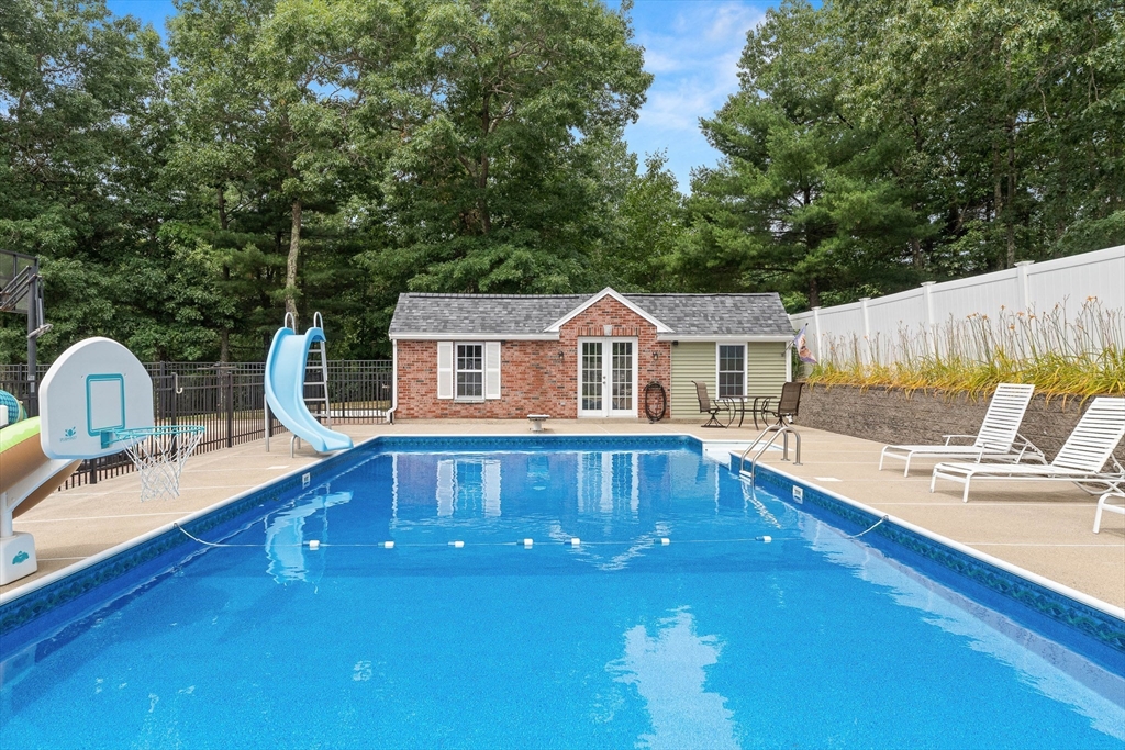 2 Dana Drive