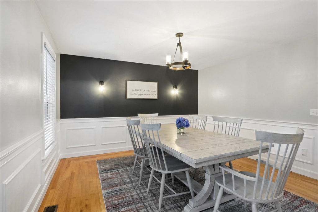 12 Spring Hill Rd