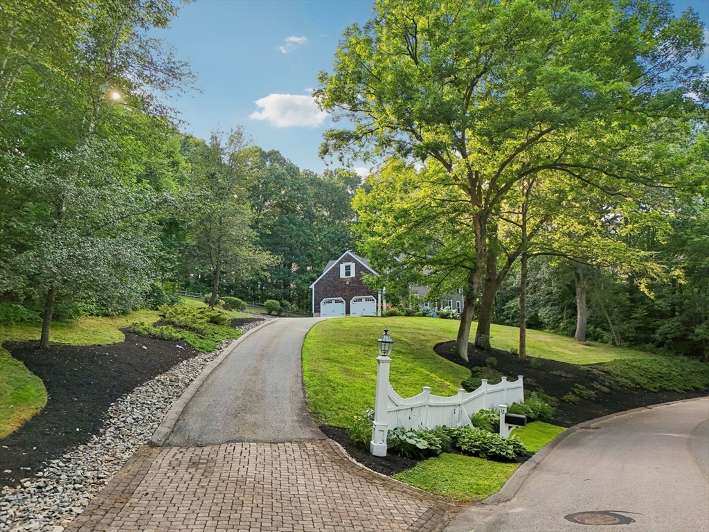 12 Spring Hill Rd