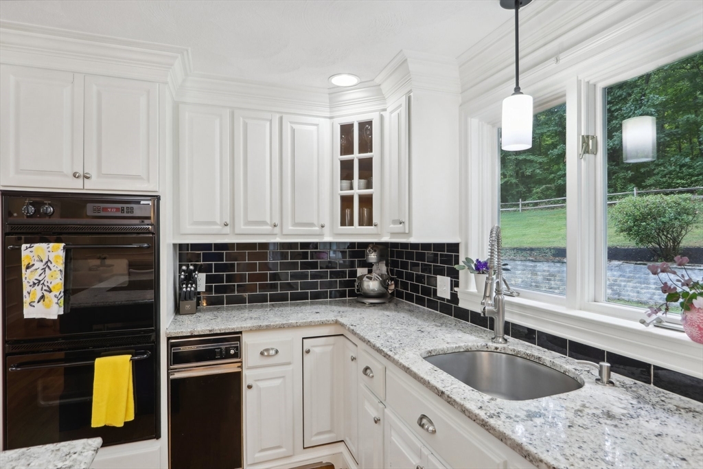 12 Spring Hill Rd