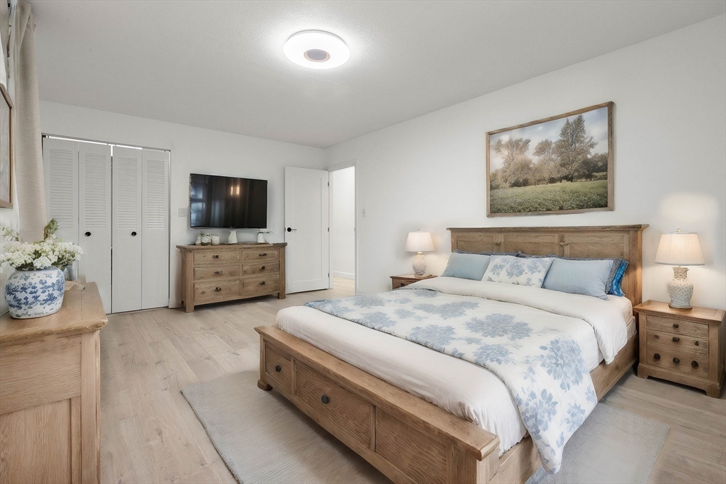 11 Crescent Dr # 10