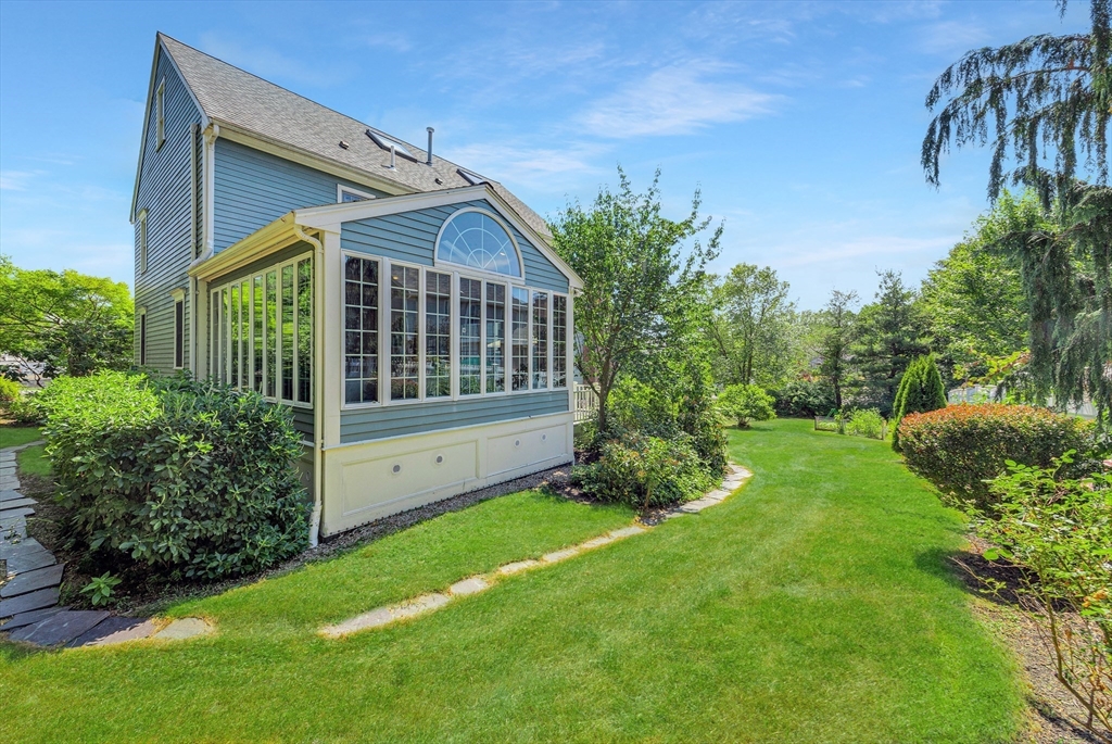 2 Wildwood Dr
