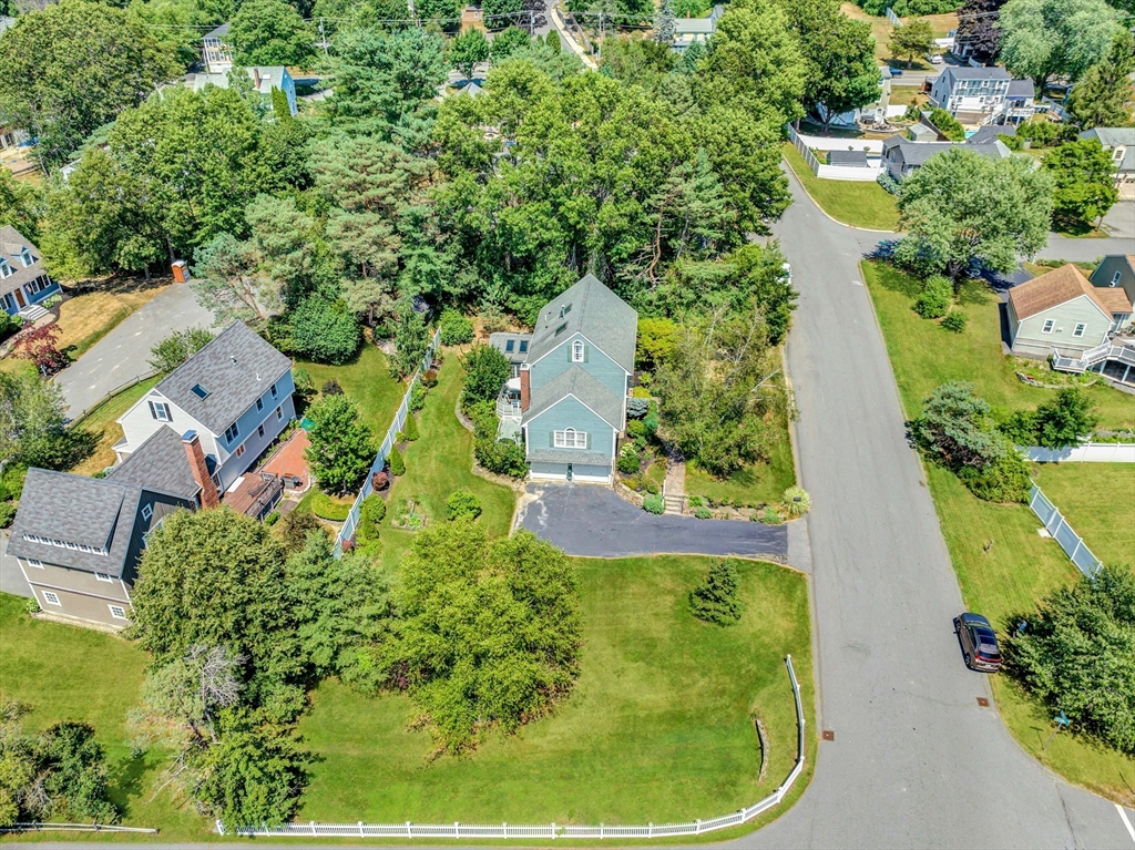 2 Wildwood Dr