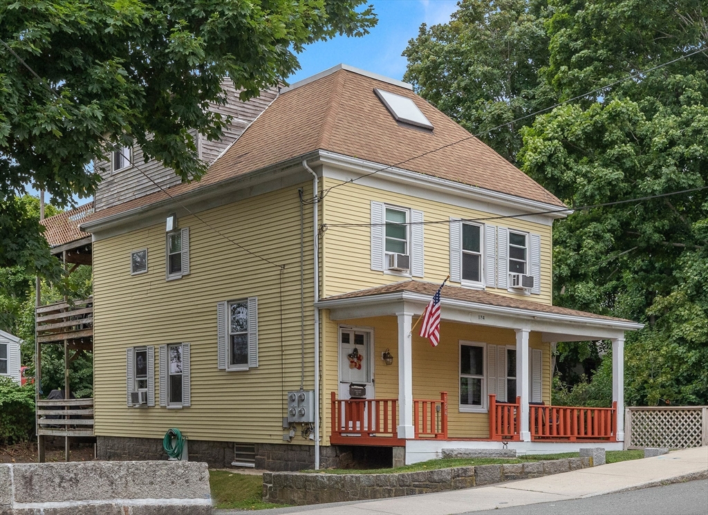 124 Centennial Ave