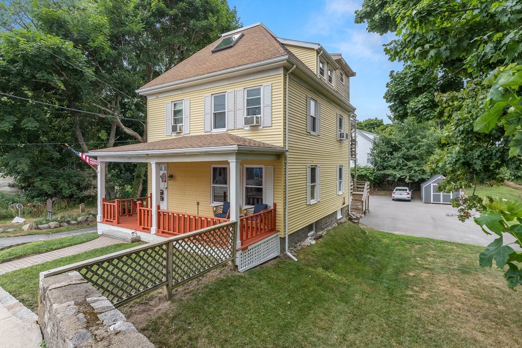 124 Centennial Ave