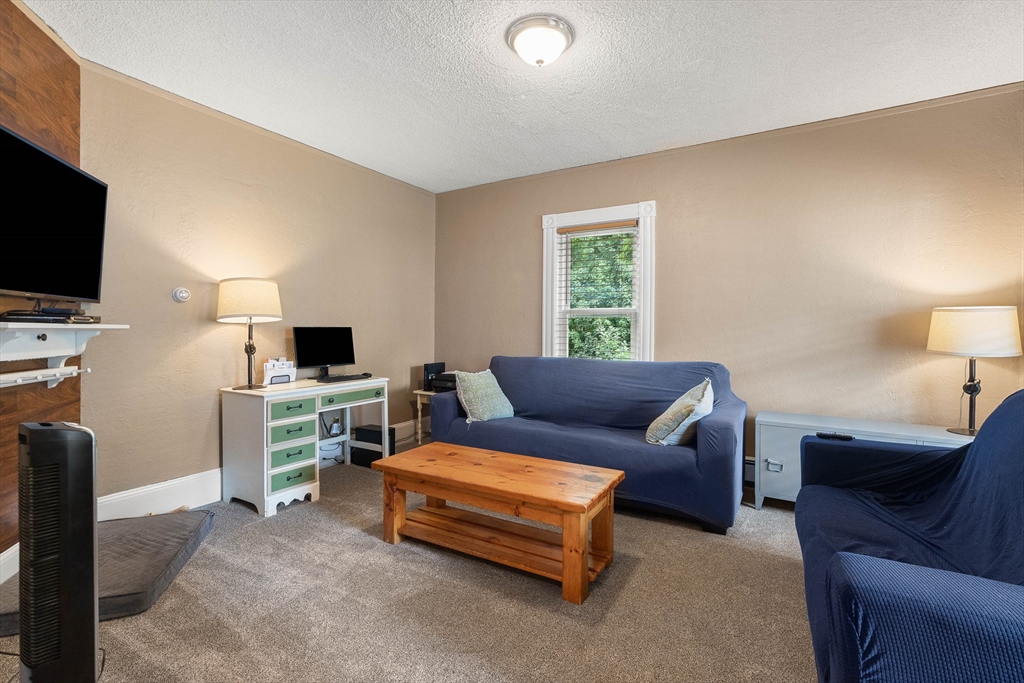 124 Centennial Ave