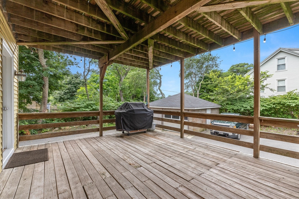124 Centennial Ave