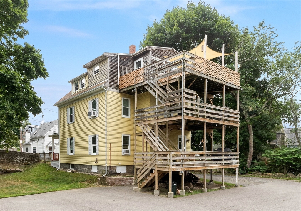 124 Centennial Ave