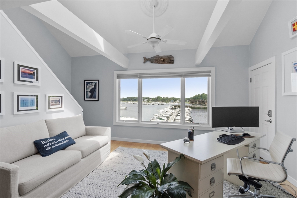126 Merrimac St # 62