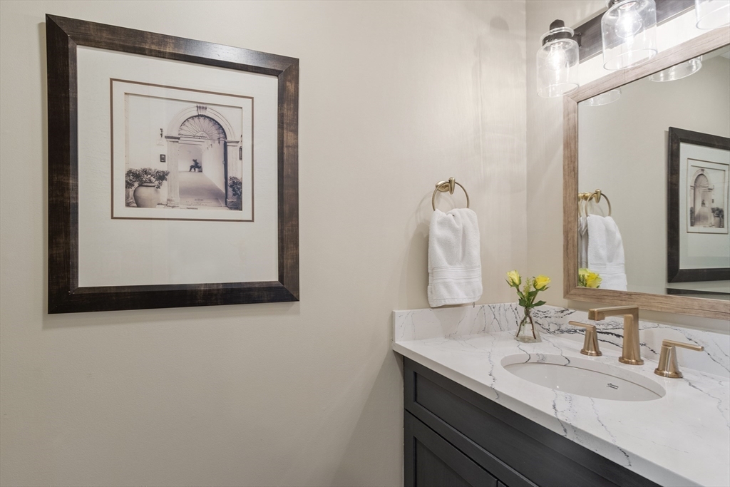 126 Merrimac St # 62