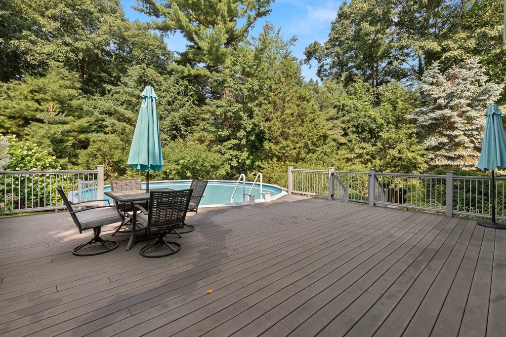 5 Rocky Woods Rd