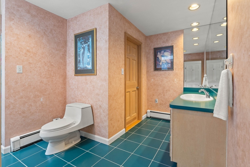 5 Rocky Woods Rd