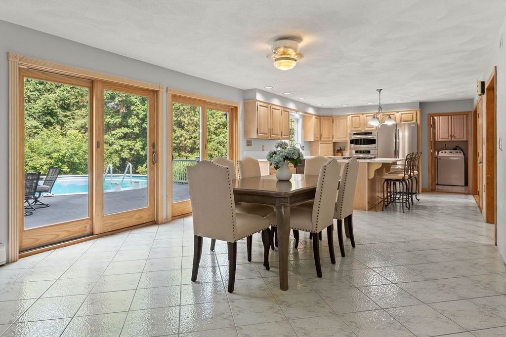 5 Rocky Woods Rd