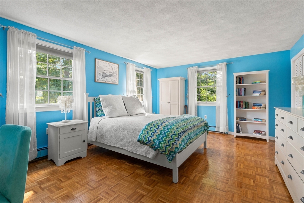 5 Rocky Woods Rd