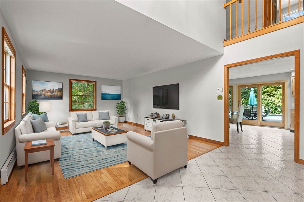 5 Rocky Woods Rd