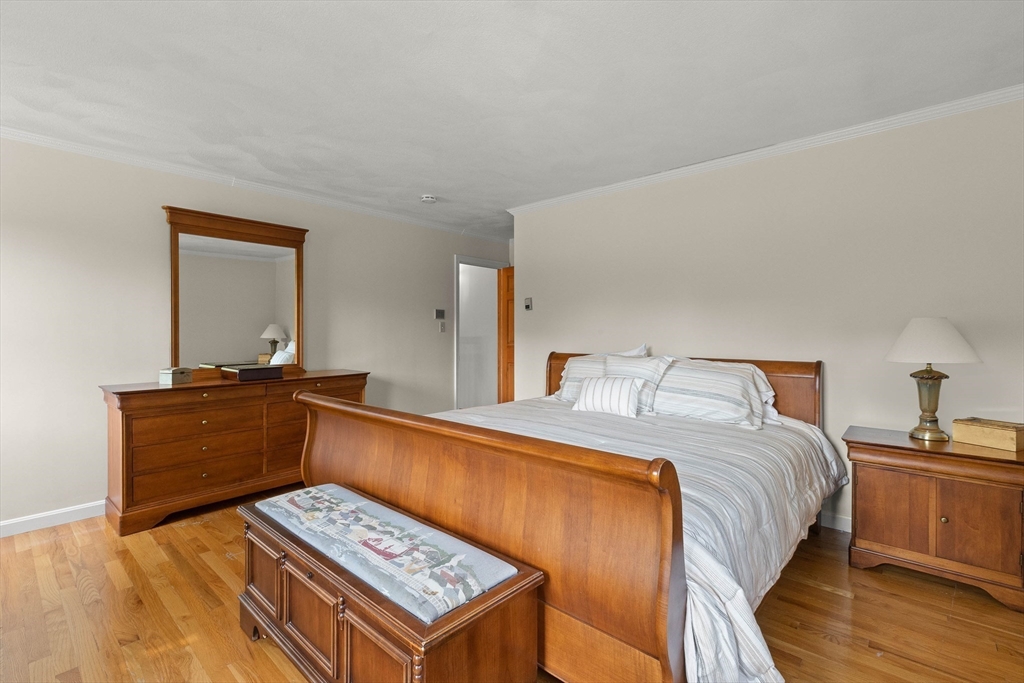 5 Rocky Woods Rd