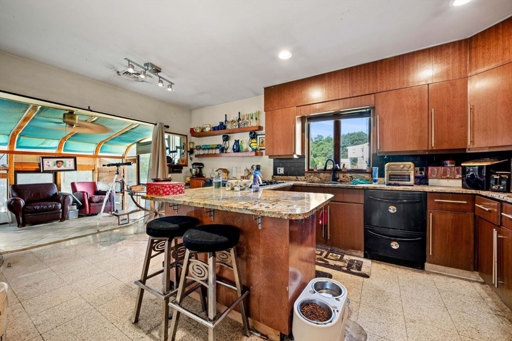 22 Hanson Rd